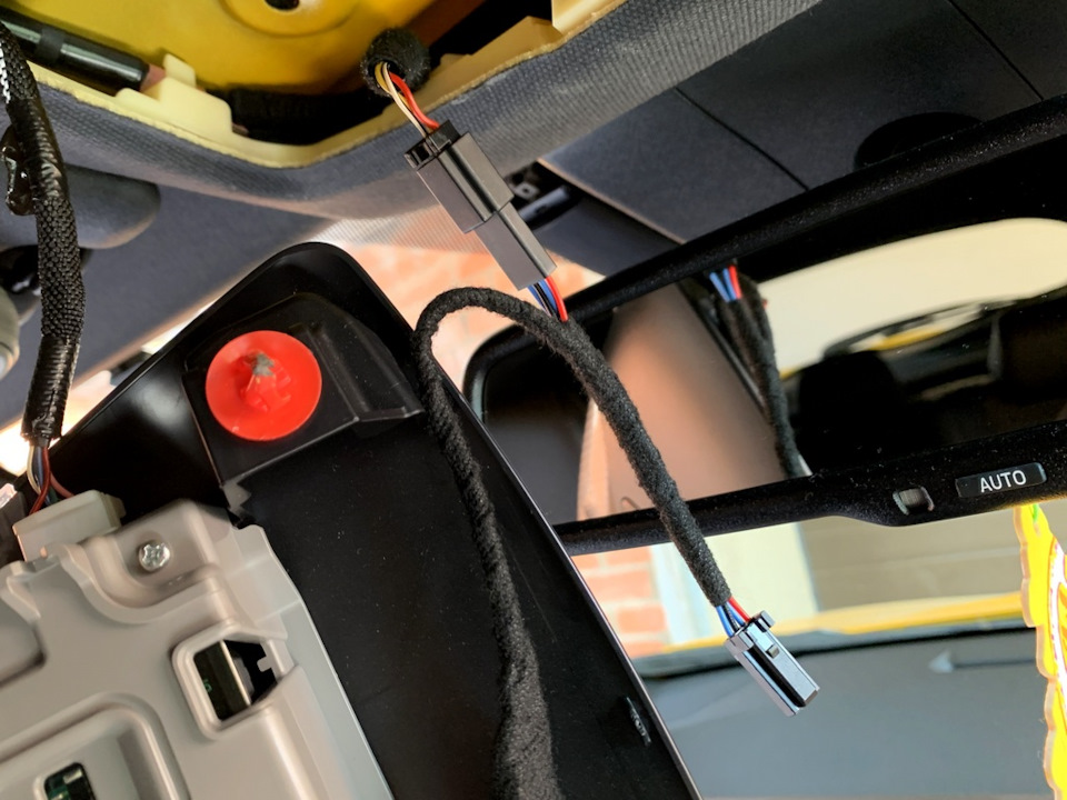 Фото в бортжурнале Toyota C-HR