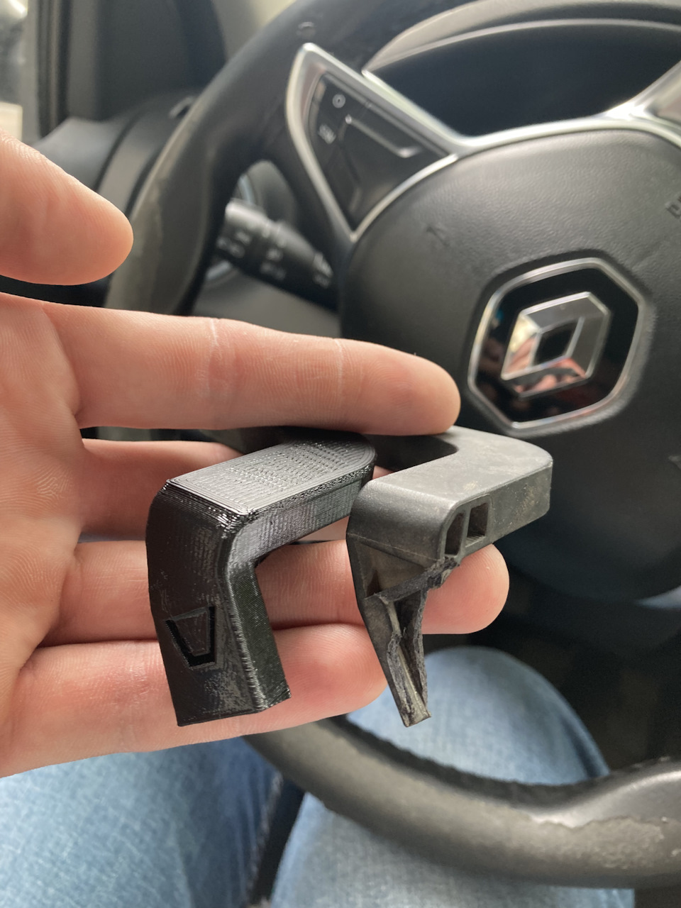 Сравнение со сломанным оригиналом — Renault Logan (2G)