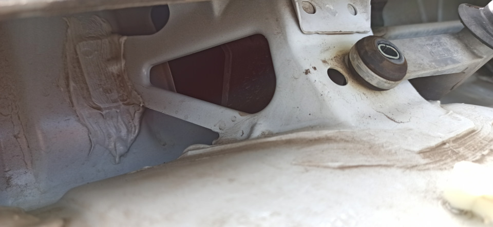 Фото в бортжурнале Nissan Almera V (G11/15)