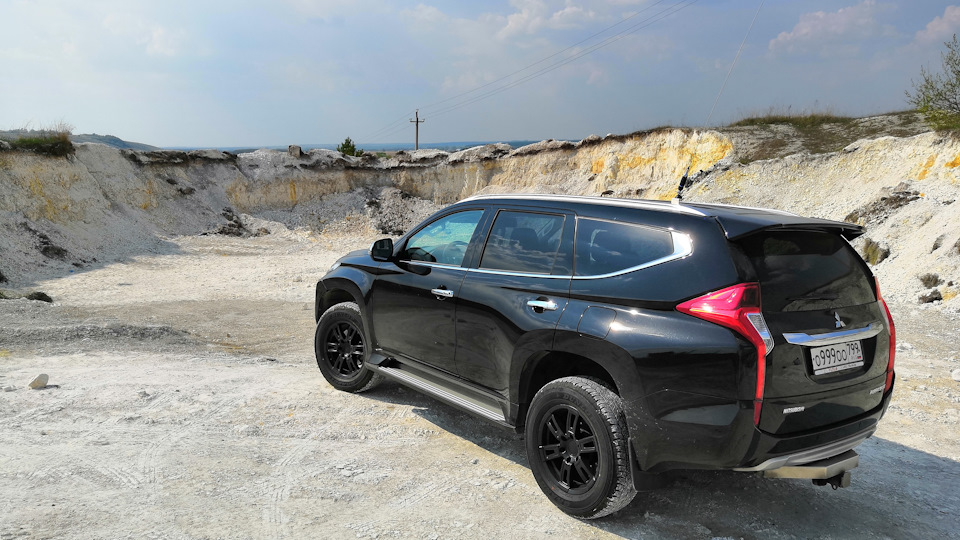 Mitsubishi Pajero Sport Кокс ©