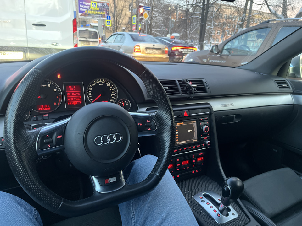 Фото в бортжурнале Audi A4 (B7)