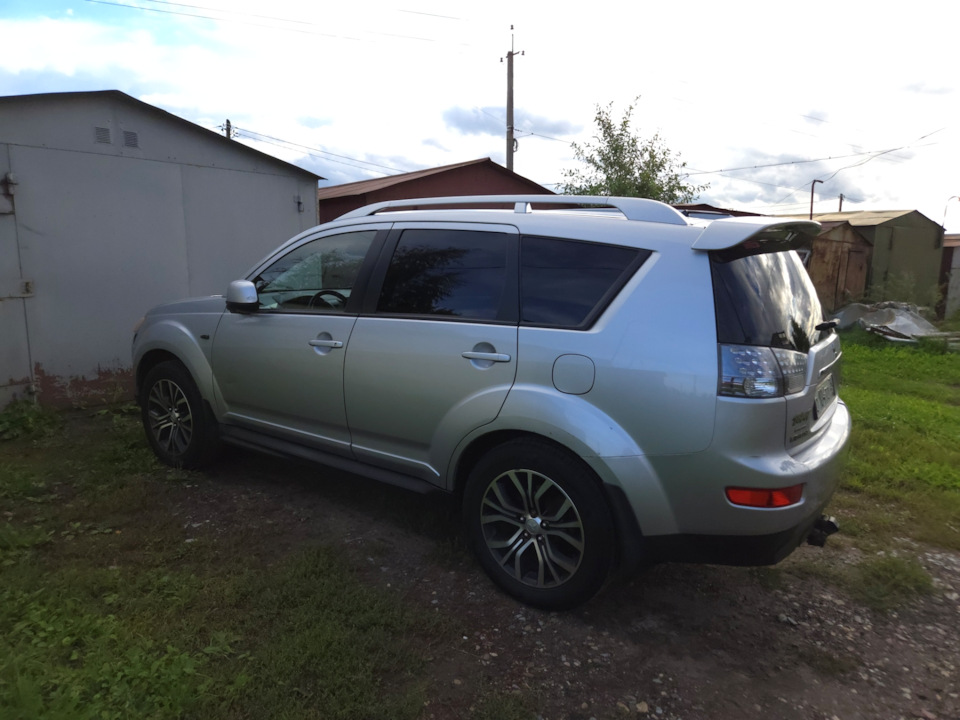 Фото в бортжурнале Mitsubishi Outlander XL