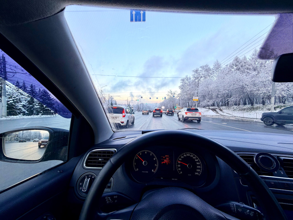Наконец снег вокруг :) — Volkswagen Polo Sedan