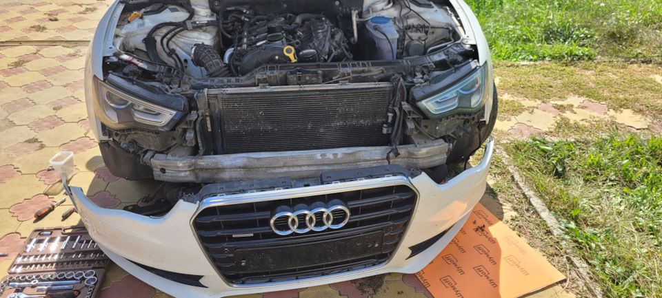 бампер снят — Audi A5 (1G)