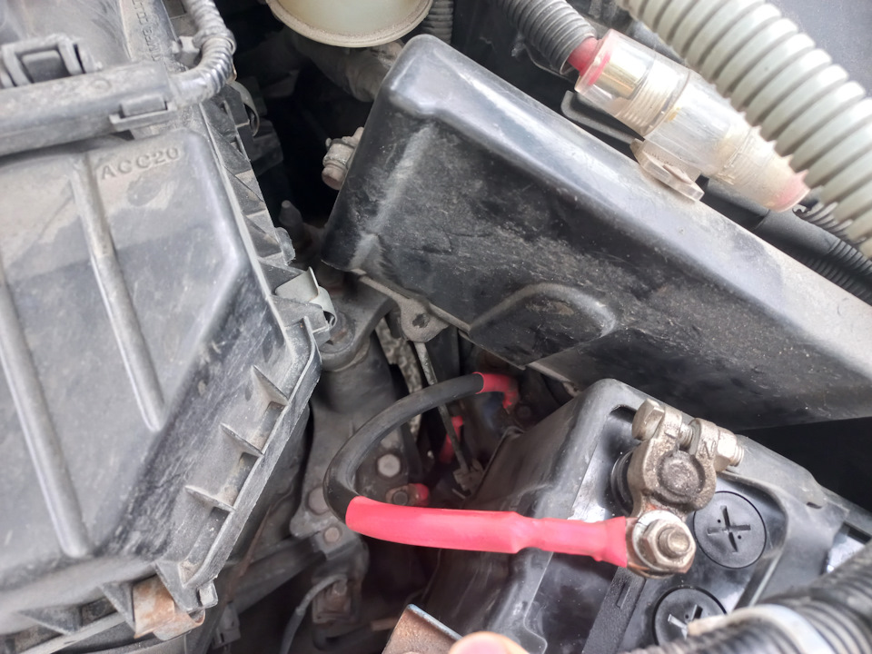 Фото в бортжурнале Honda Civic 4D (8G). Запчасти на фото: ACC20