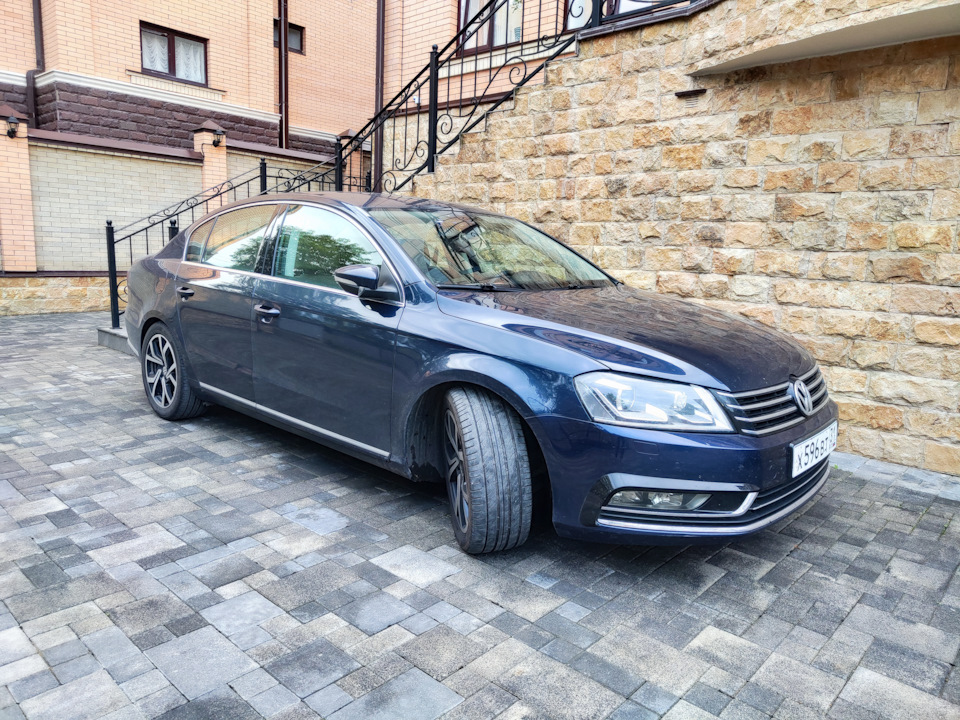 Паркуемся в отеле — Volkswagen Passat B7
