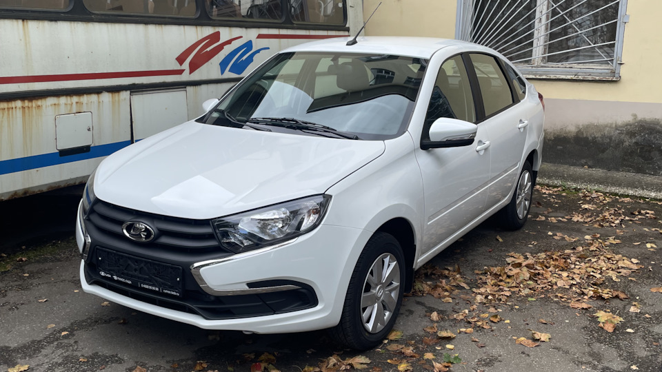 Lada Гранта Лифтбек Граня
