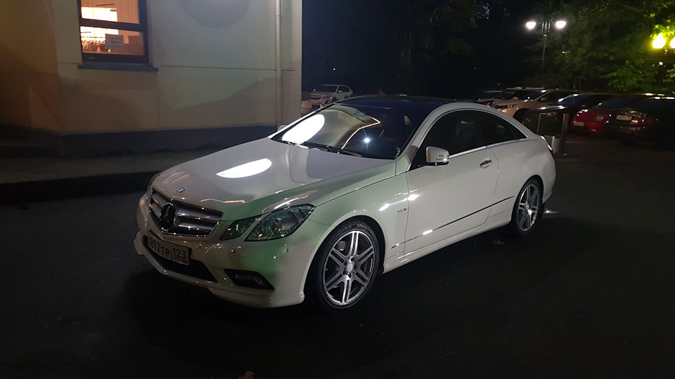Mercedes-Benz E-Class Coupe