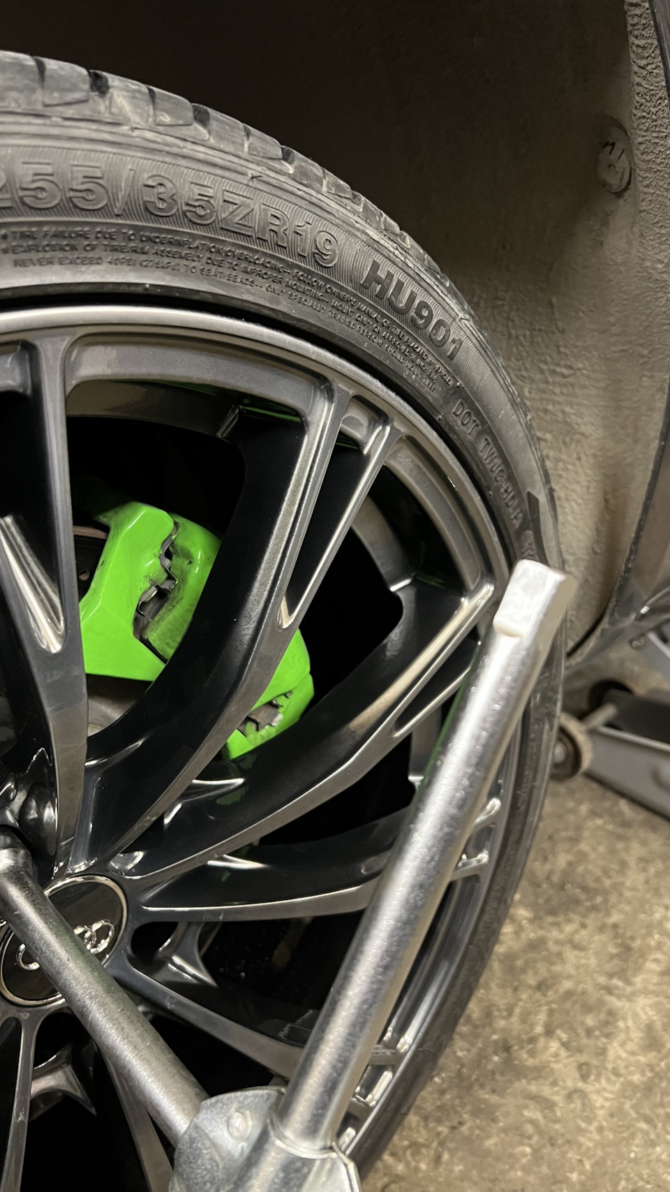 крутится вертится — Audi A4 (B8)
