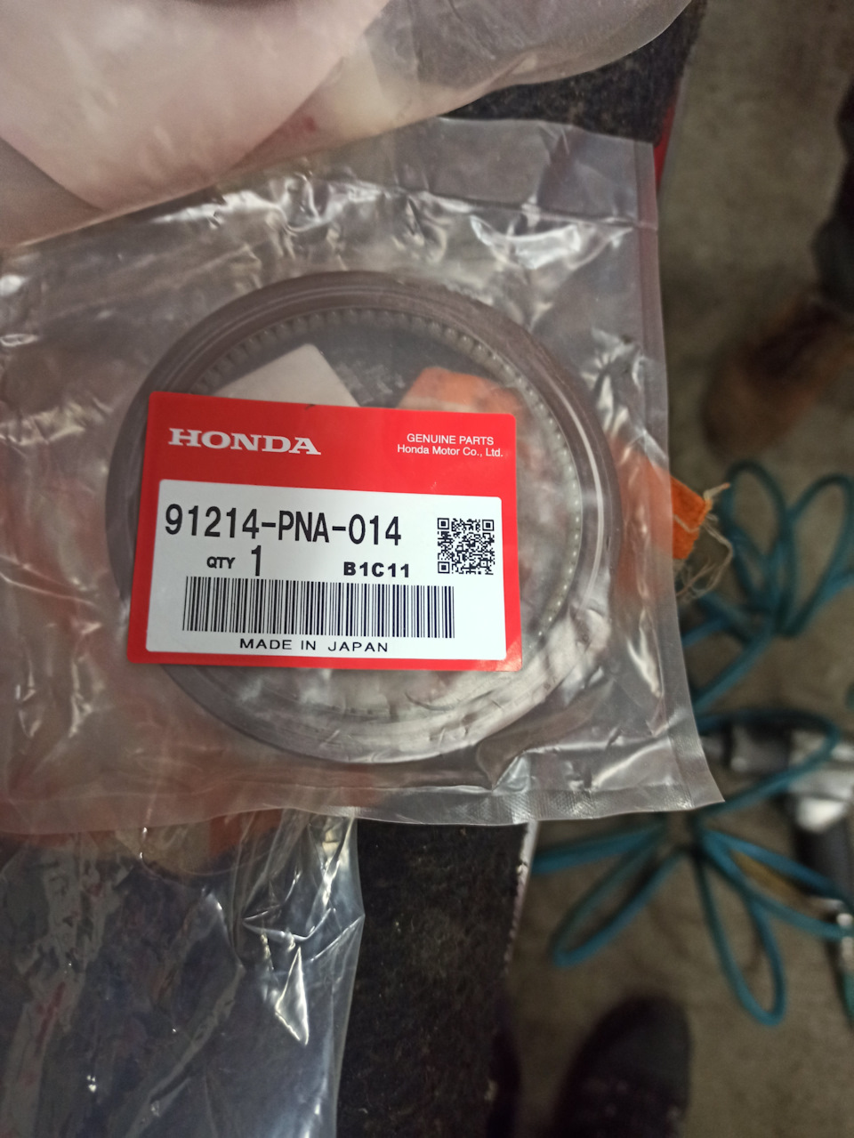 Фото в бортжурнале Honda CR-V (RE). Запчасти на фото: 91214PNA014