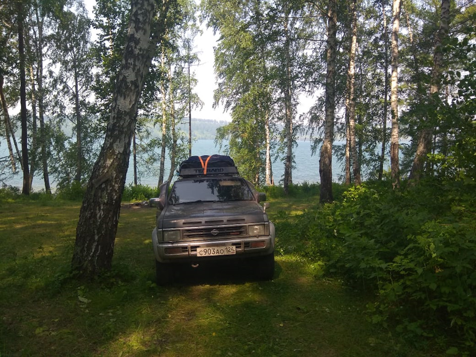 Фото в бортжурнале Nissan Terrano I