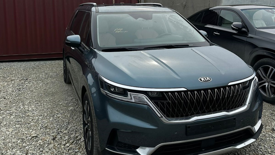 KIA Carnival Тардис