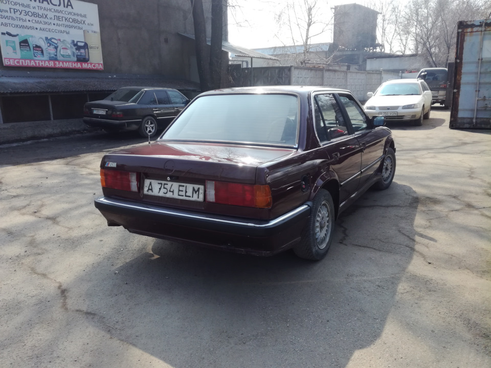 Фото в бортжурнале BMW 3 series (E30)