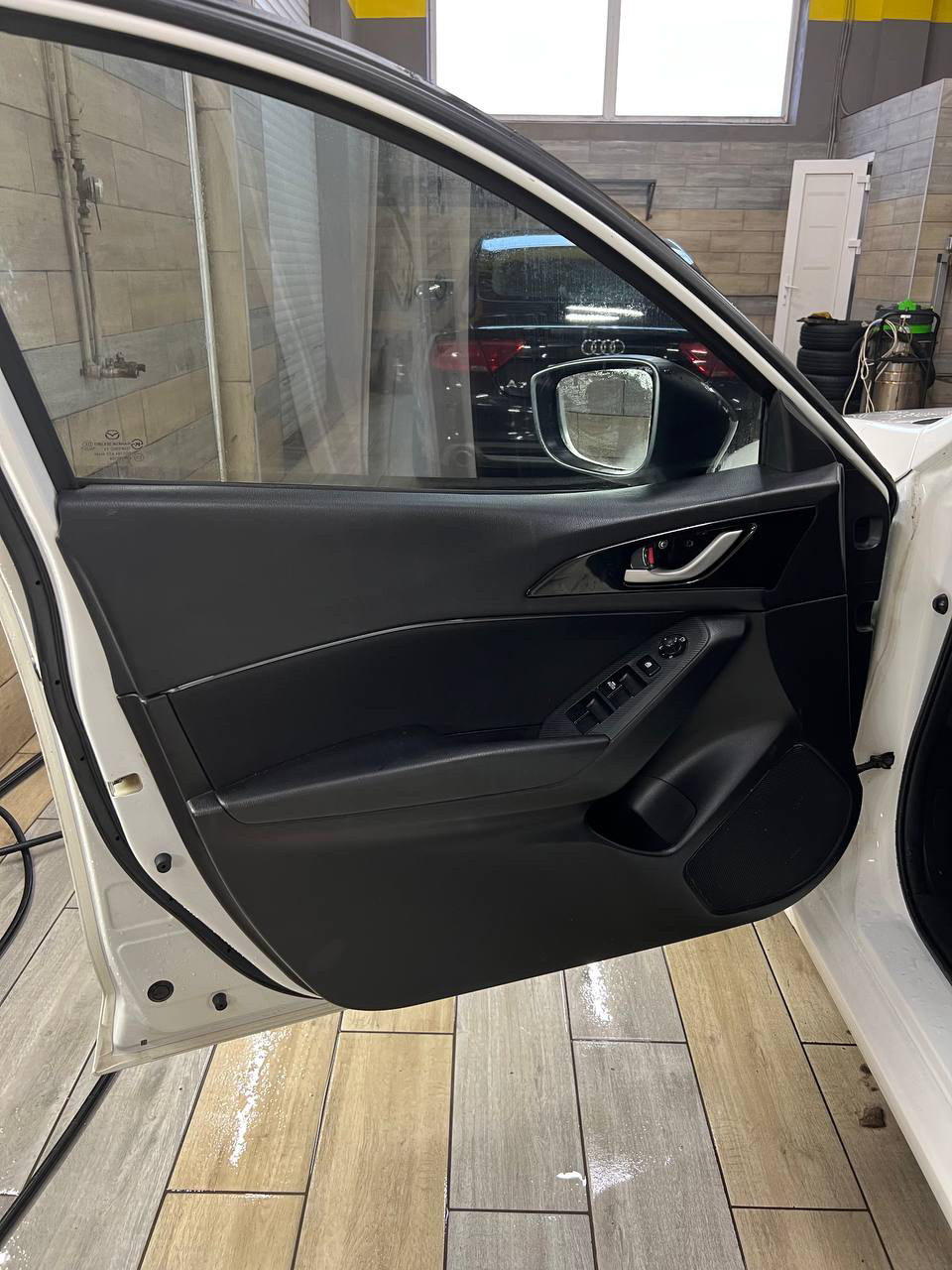 Фото в бортжурнале Mazda 3 (3G) BM