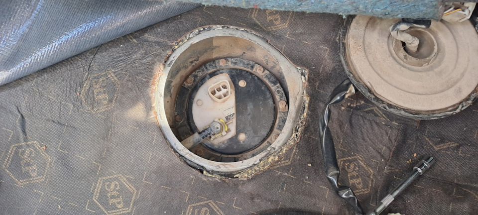 Photo from the logbook Toyota Kluger