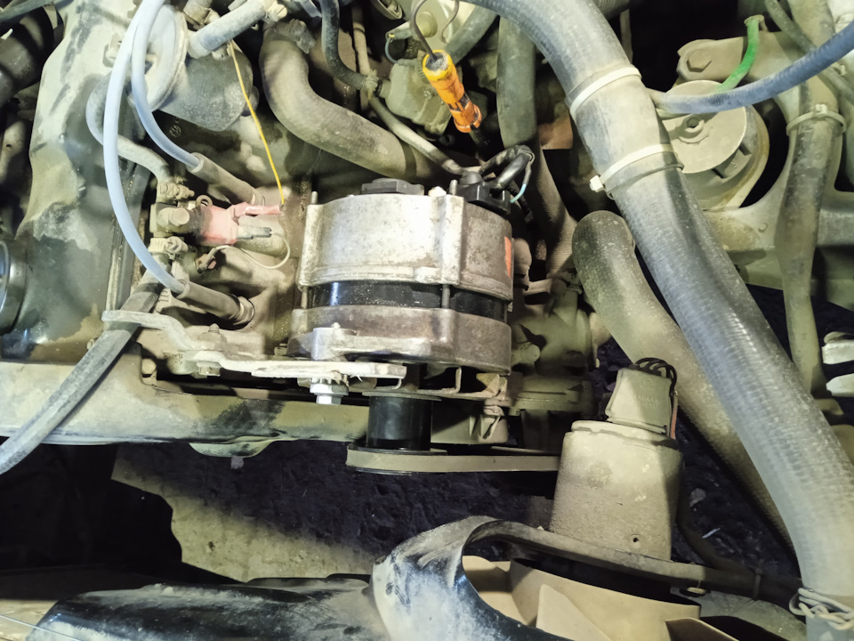 Фото в бортжурнале Audi 100 (C3)