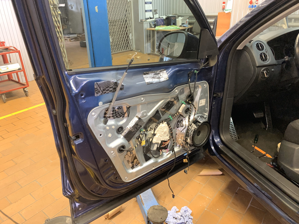 Фото в бортжурнале Volkswagen Tiguan (1G)