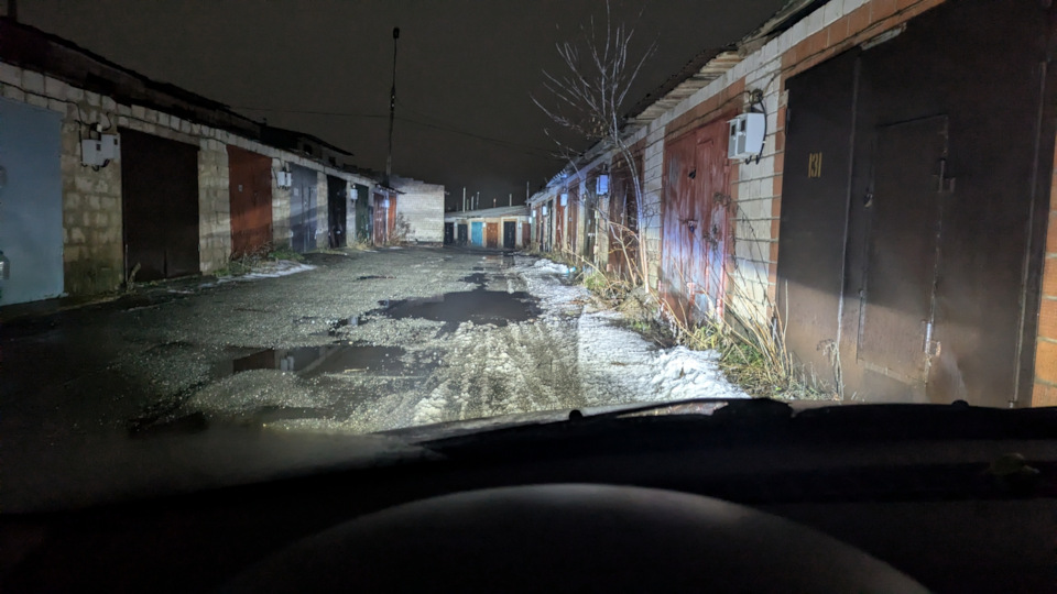 Дальний — Renault Logan (1G)