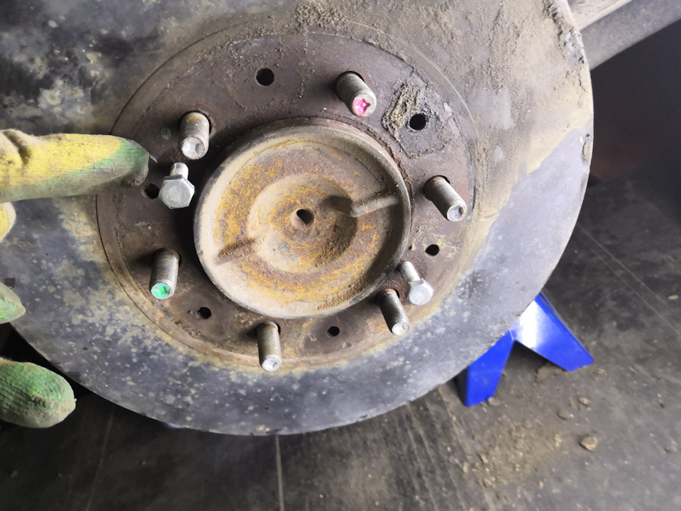 Фото в бортжурнале Toyota Fortuner (1G)