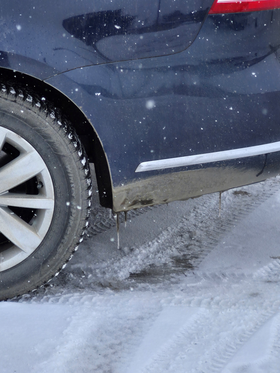 А это зад — Volkswagen Passat Variant (B7)