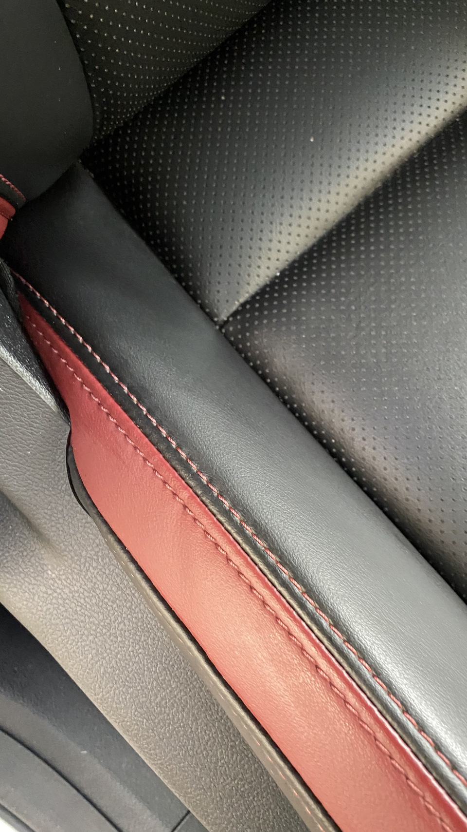 Фото в бортжурнале Geely Coolray (1G)