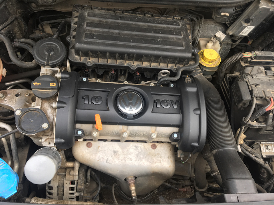 новая накладка установлена — Volkswagen Polo Sedan