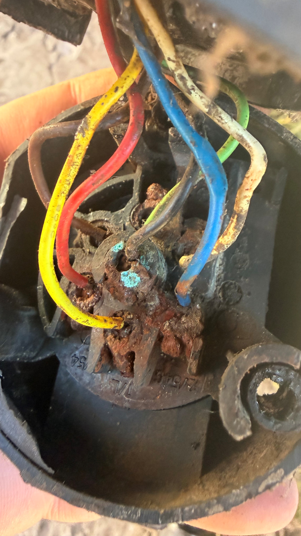 Фото в бортжурнале Toyota Fortuner (2G)