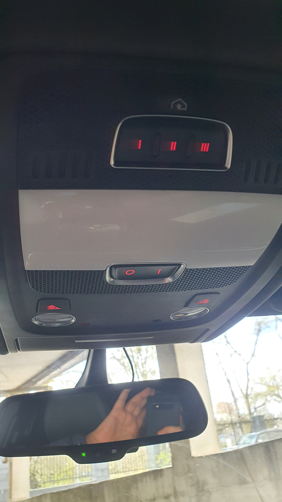 С габаритами — Audi Q5 (1G)
