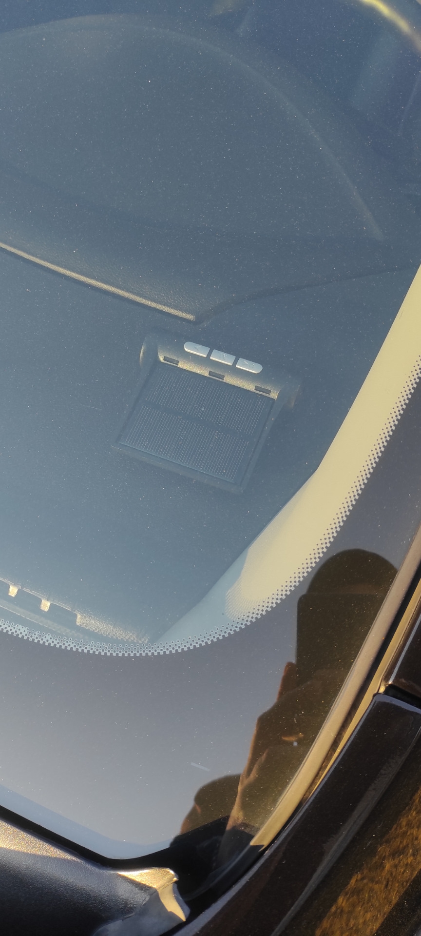 Так1, видно панель солнечной батареи — Ford Focus Sedan II