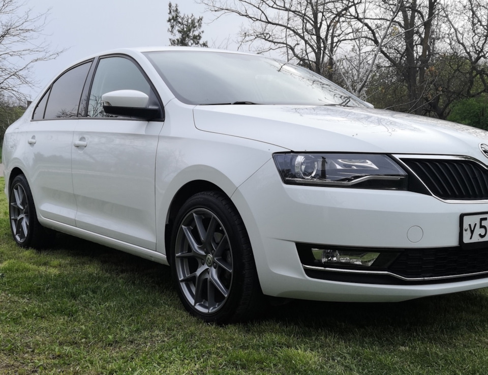 Фото в бортжурнале Skoda Rapid (1G)