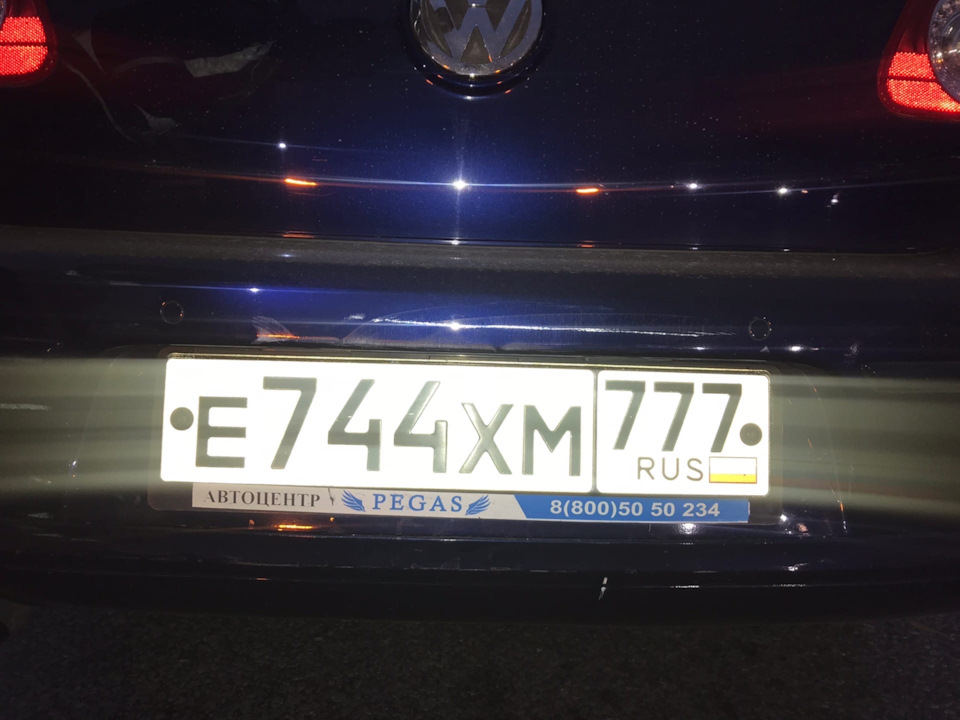 Фото в бортжурнале Volkswagen Passat B6. Запчасти на фото: S0234