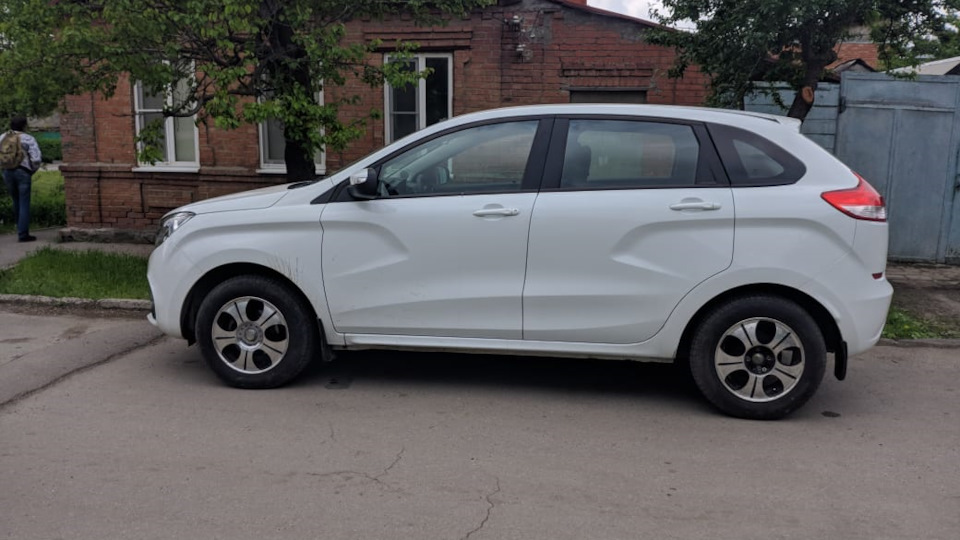Lada XRAY