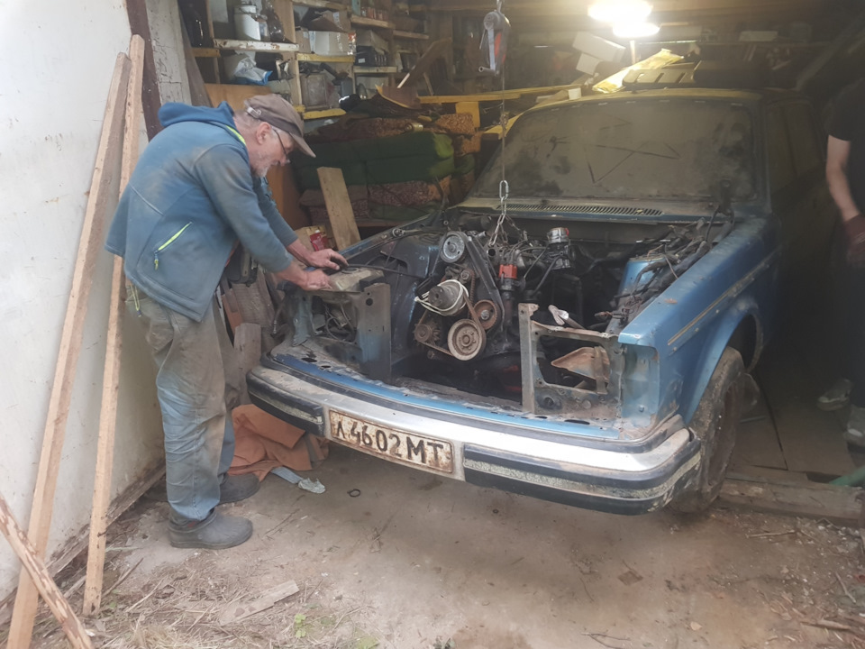 Фото в бортжурнале Volvo 245