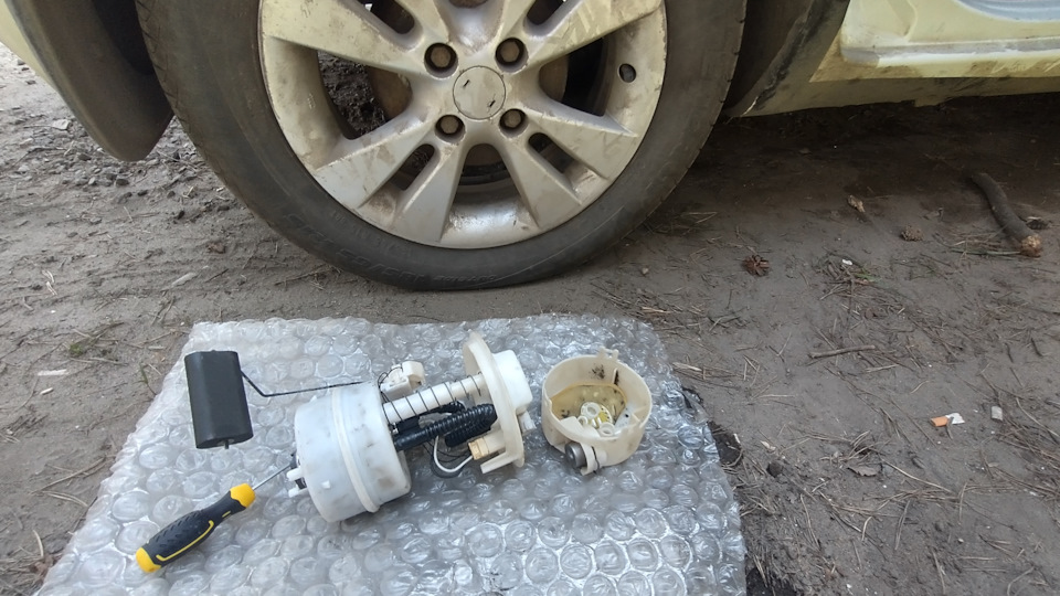 Пикник на обочине — Nissan Note (1G)