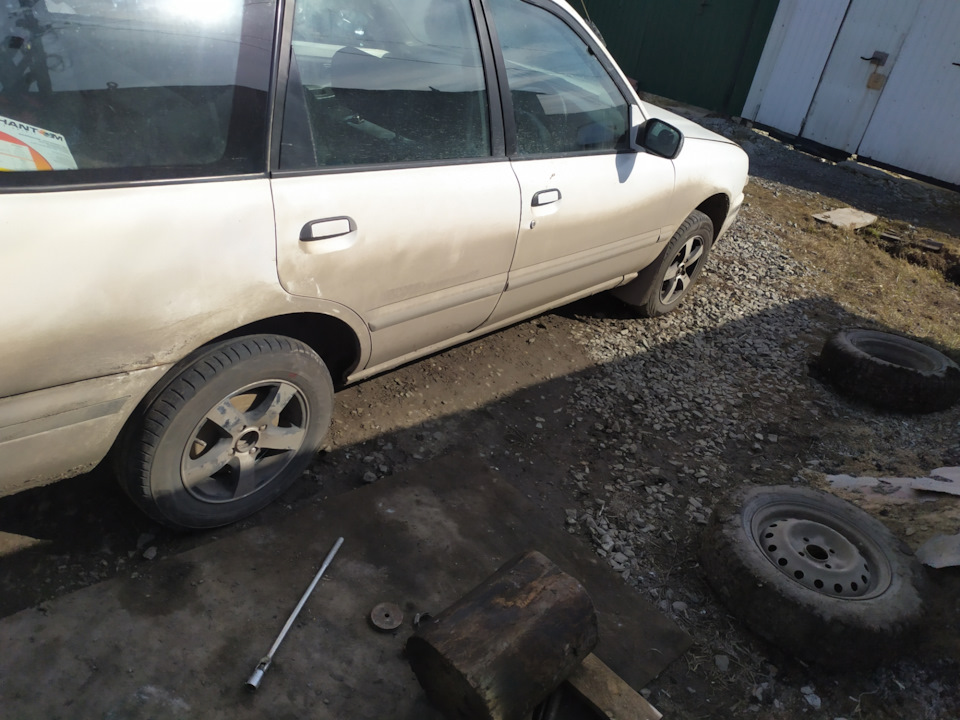 Фото в бортжурнале Nissan Wingroad (Y10)