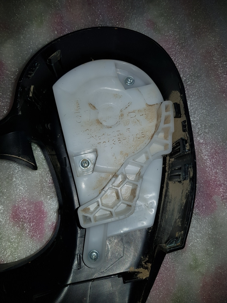 Фото в бортжурнале Toyota Prius (30)