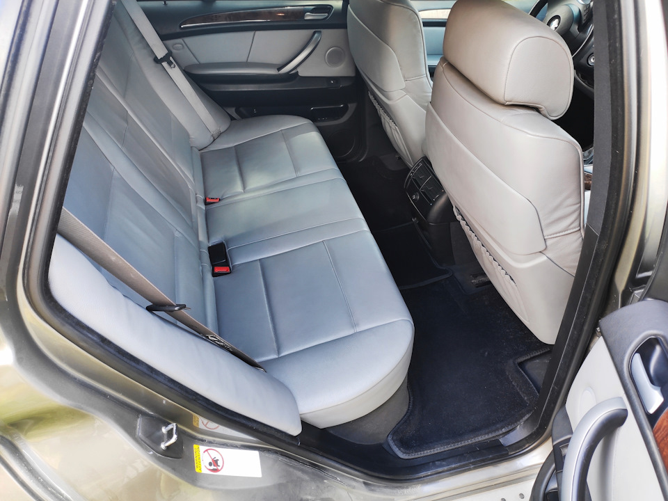 Фото в бортжурнале BMW X5 (E53)