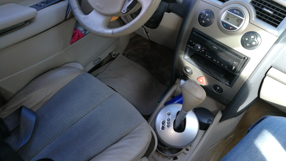 Фото в бортжурнале Renault Megane II