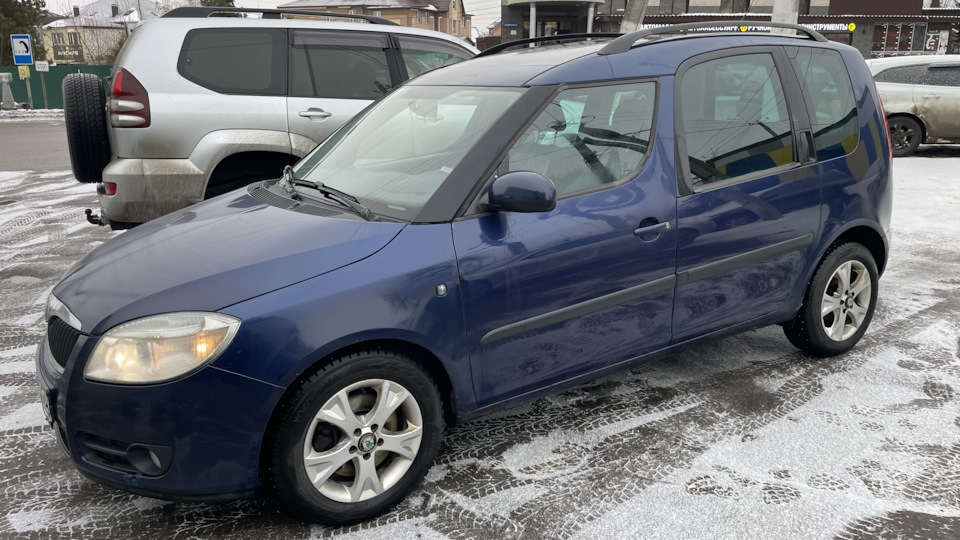 Skoda Roomster Stormblau
