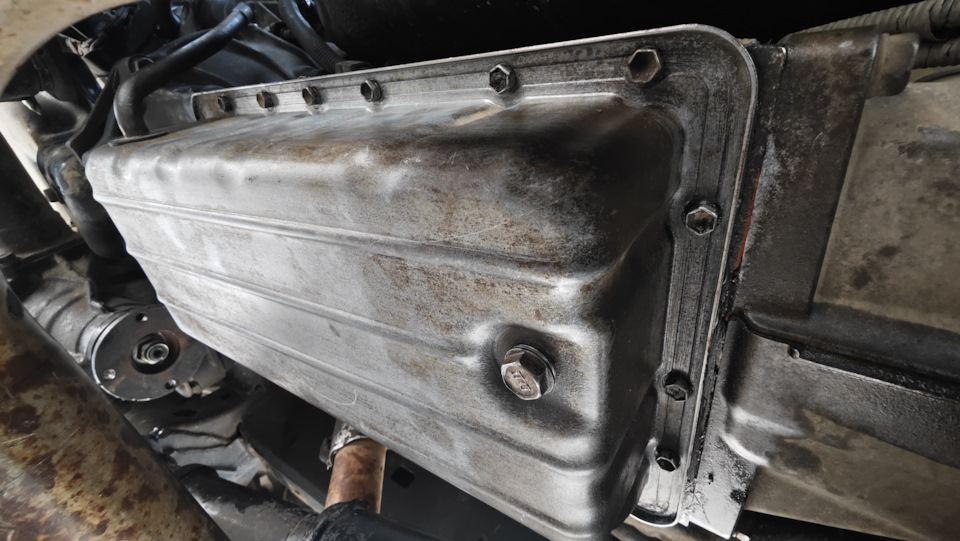 Фото в бортжурнале Toyota Hilux (5G)