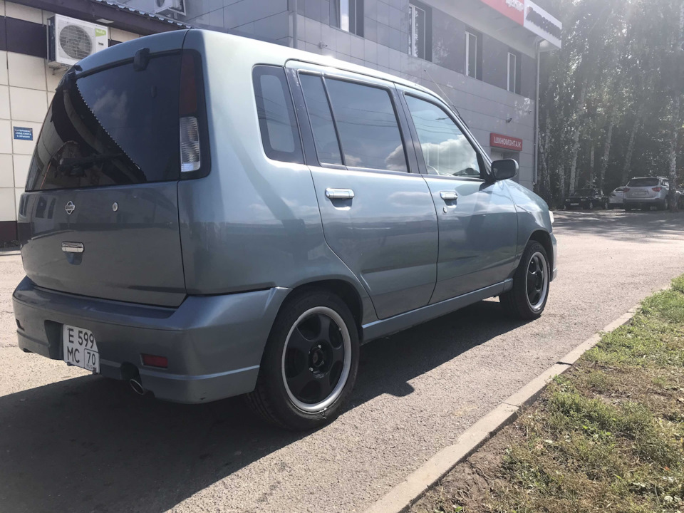 Фото в бортжурнале Nissan Cube I. Запчасти на фото: MC701