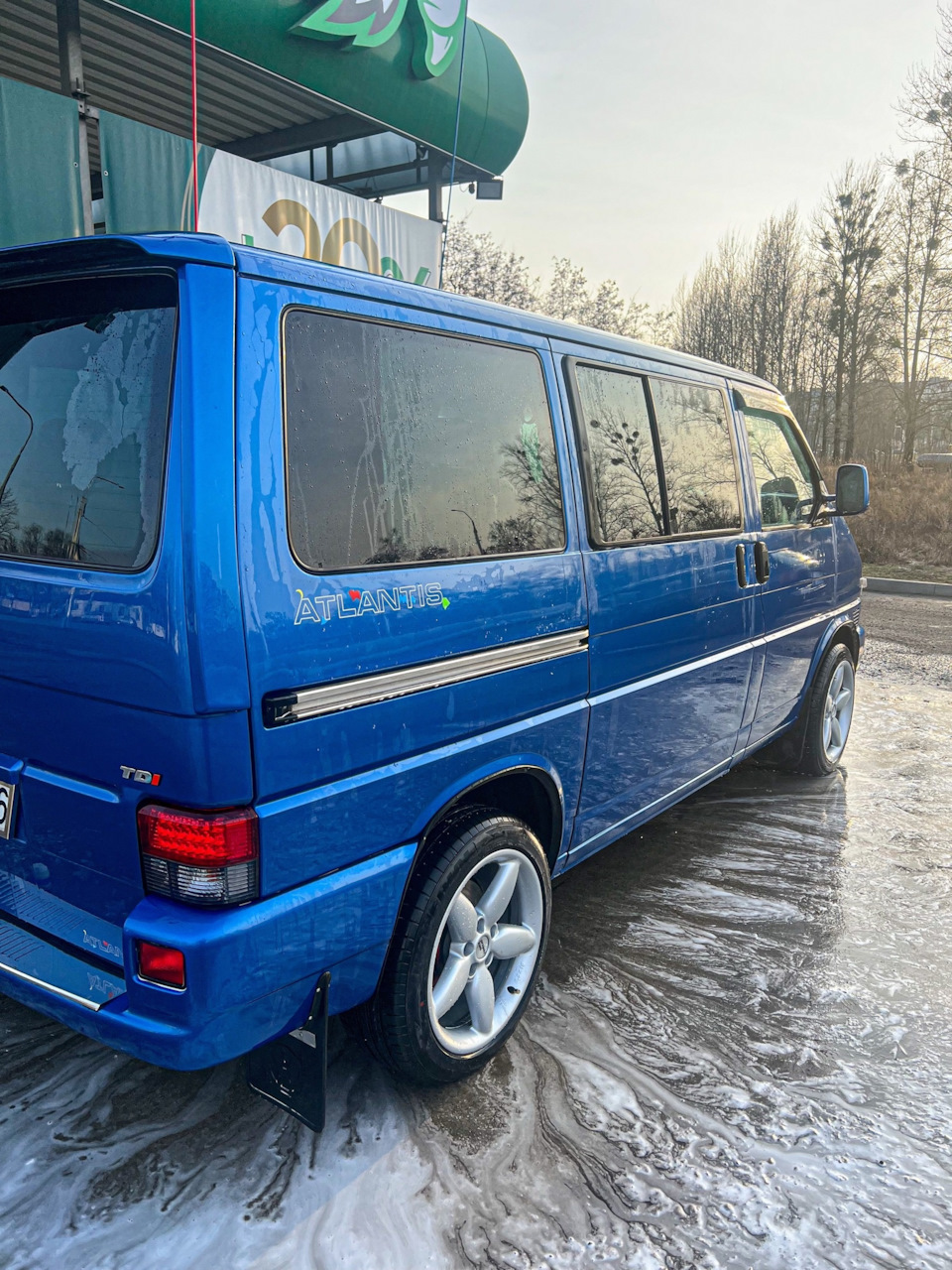 Фото в бортжурнале Volkswagen Multivan (T4)