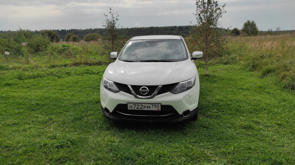 Nissan Qashqai Белый