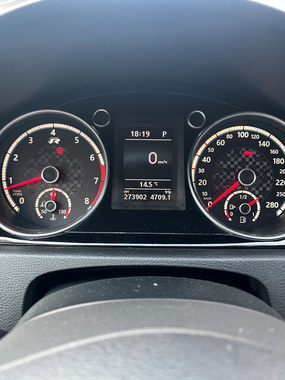 Пробег на момент замены подвески. — Volkswagen Passat B6. Запчасти на фото: 273902