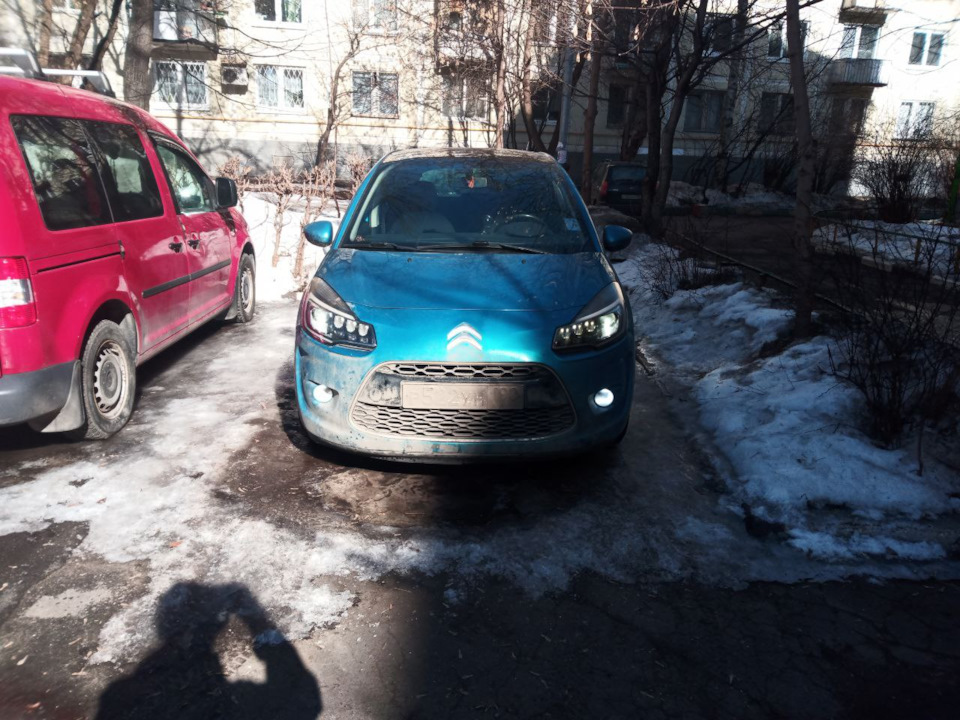 Ближний — ксенон, дальний — LED — Citroen C3 (2G)