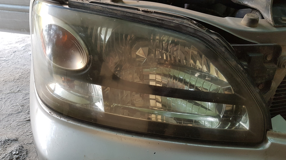 Фара до полировки. — Subaru B4 (BE)