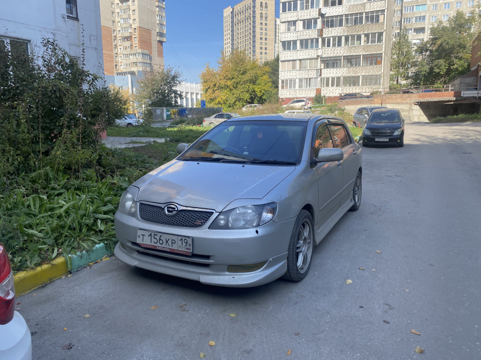 Не светят — Toyota Allex. Found on photo: CT156