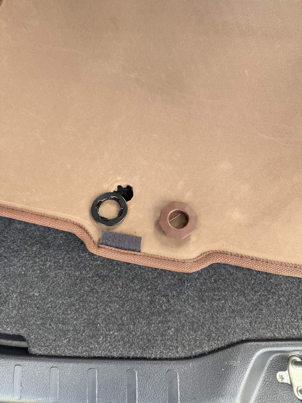 Photo from the logbook Toyota Esquire