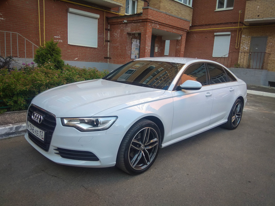Фото на телефон не передает всего блеска — Audi A6 (C7)
