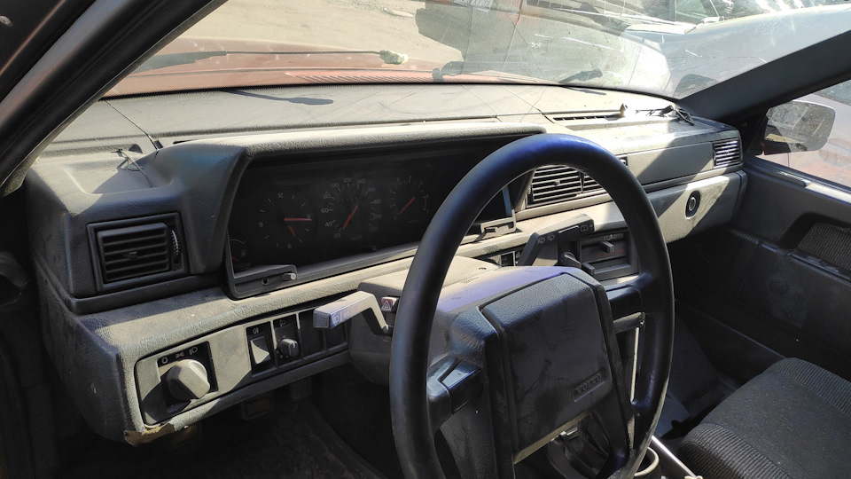 Фото в бортжурнале Volvo 740
